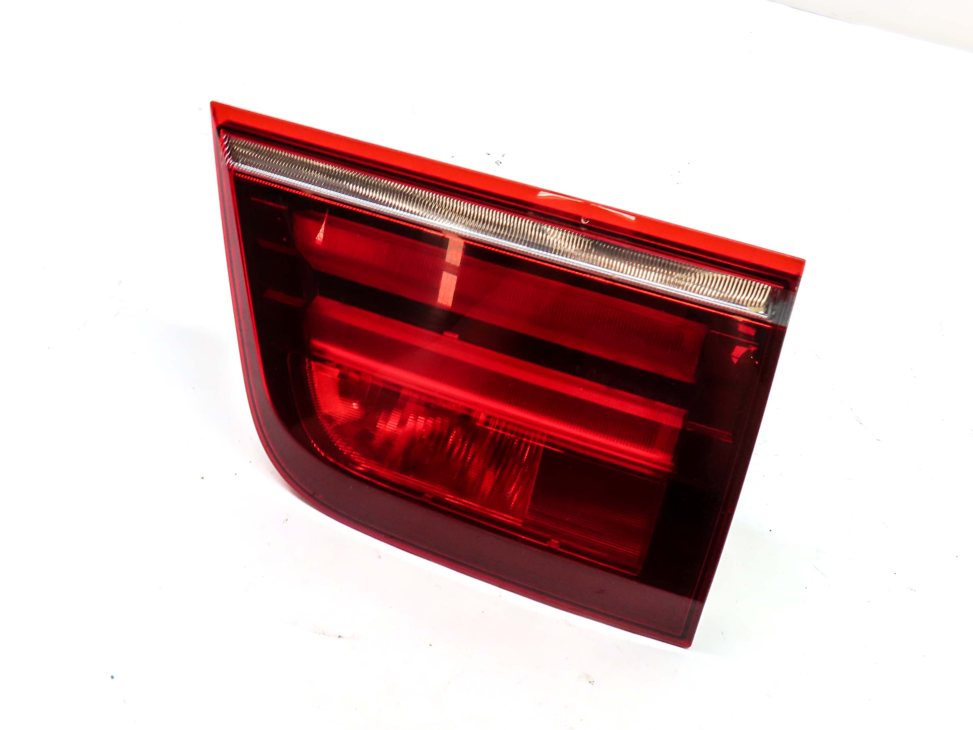 11-13 BMW X5 X5M (E70) RIGHT PASSENGER INNER TAILLIGHT LIGHT LAMP (INCANDESCENT) — exact item pictured